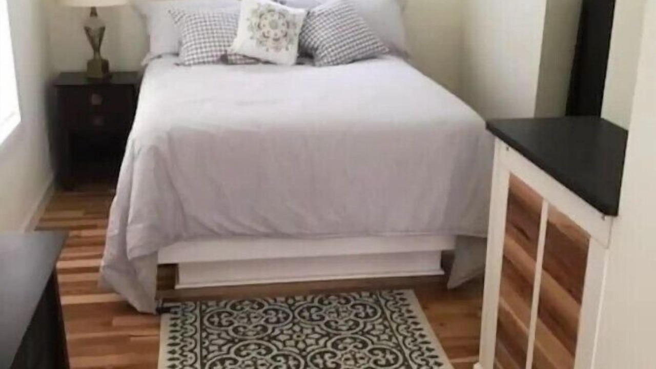 Photo of Bedroom in Paw Paw Lake
