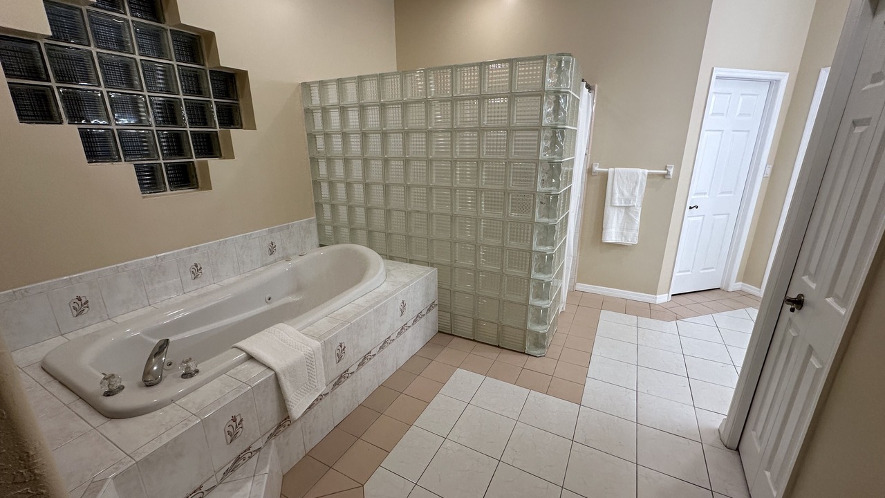 Photo of Bathroom in Windermere