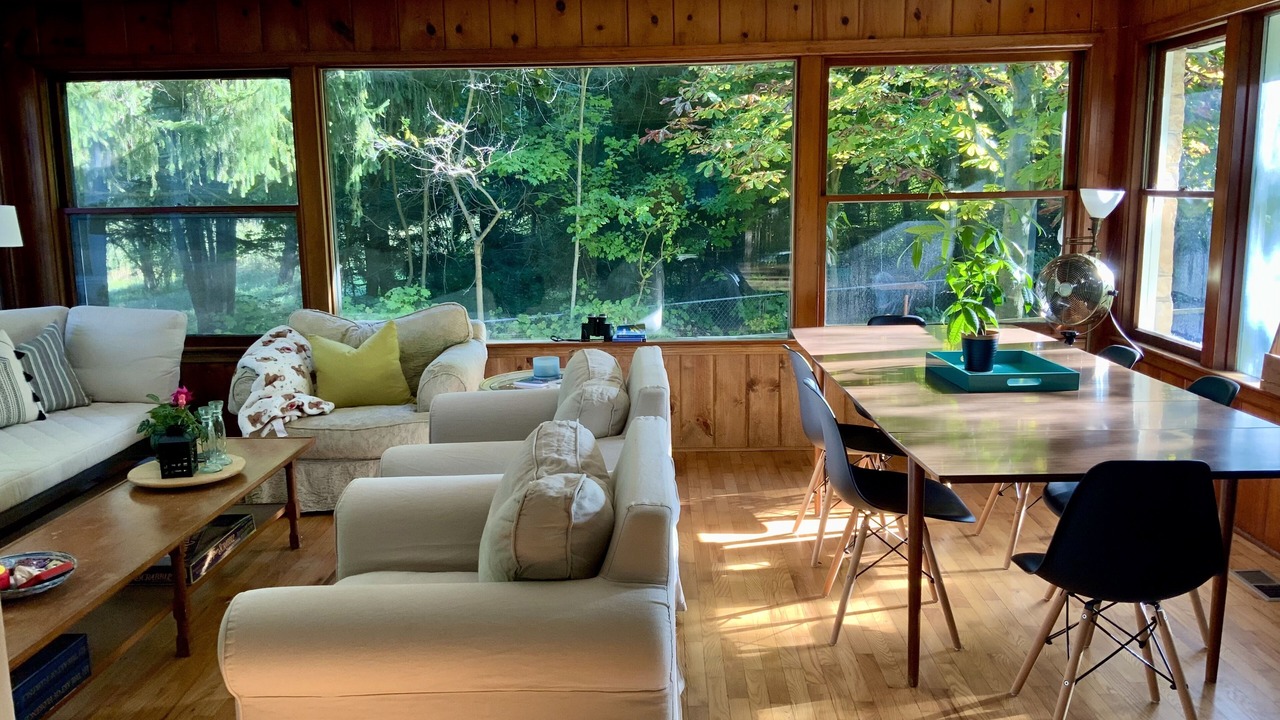Photo of Livingroom in Lake Michigan Beach
