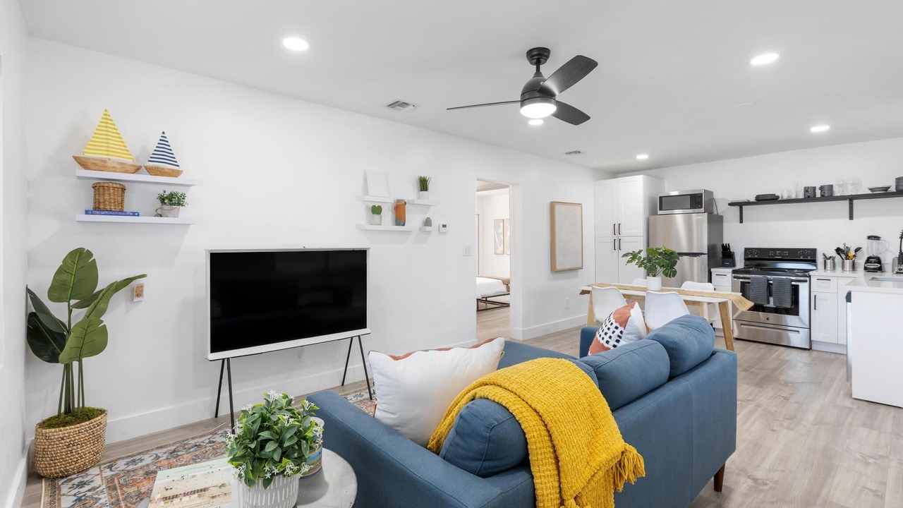 Photo of Bedroom in Poinsettia Heights