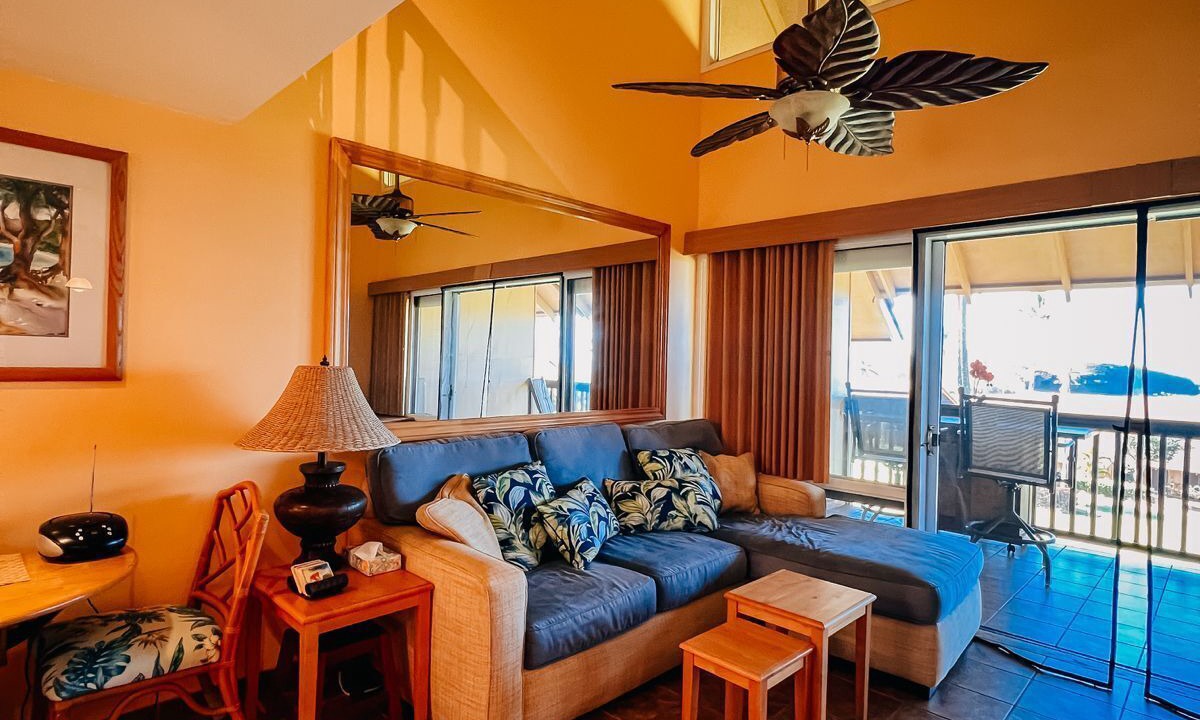 Photo of Livingroom in Maunaloa