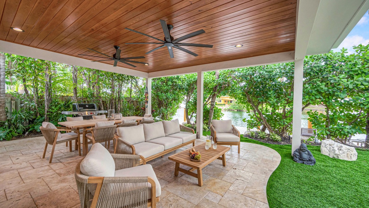 Photo of Outdoor in Poinsettia Heights