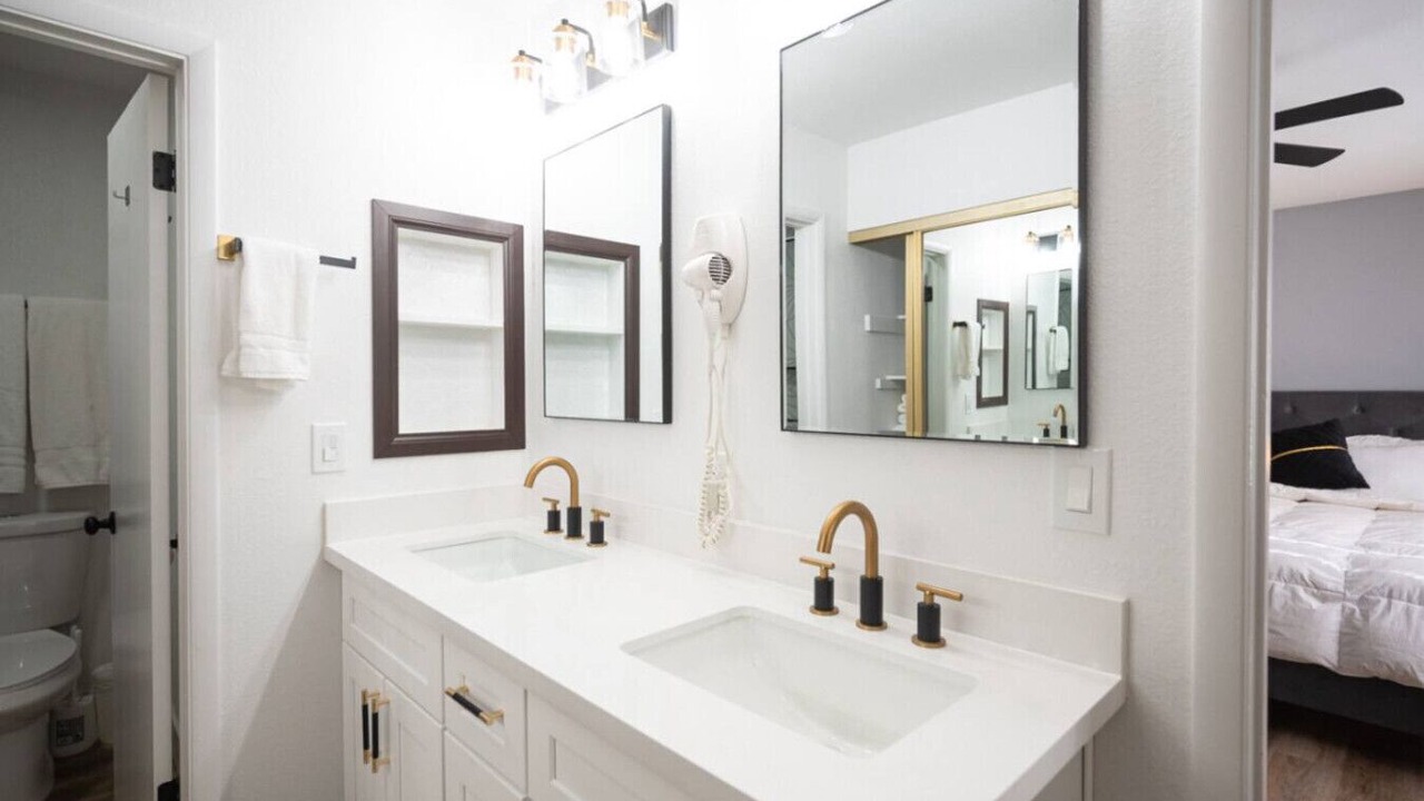 Photo of Bathroom in Summerlin