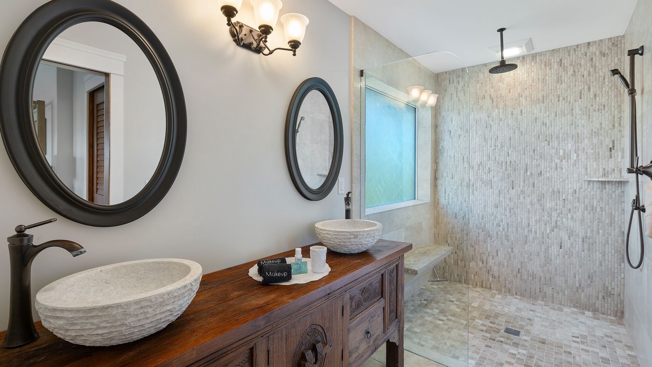 Photo of Bathroom in Napili