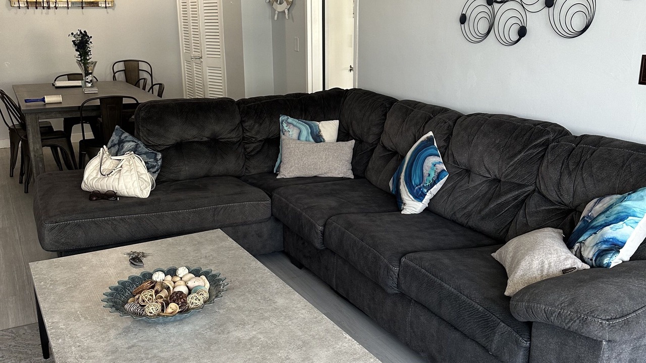 Photo of Livingroom in Galt Mile