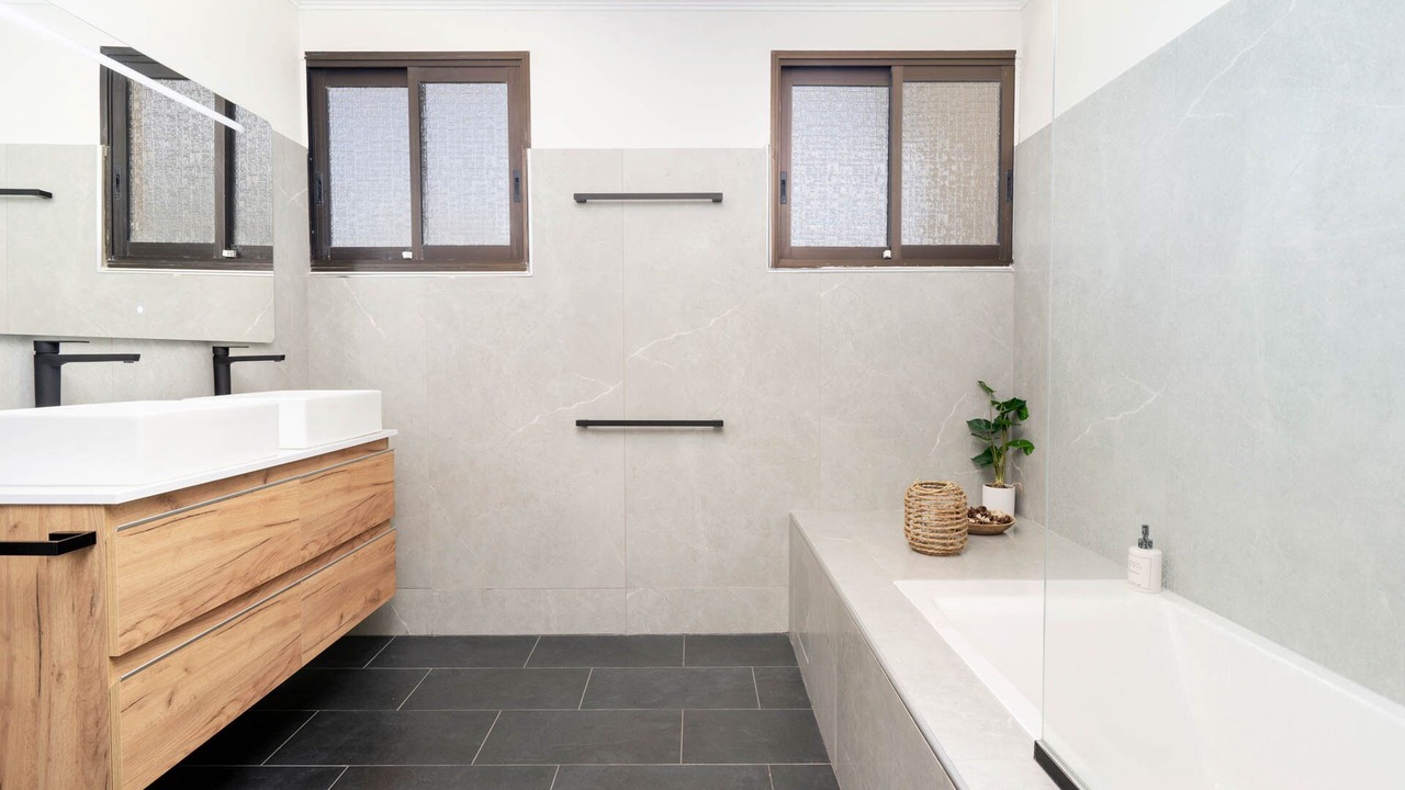 Photo of Bathroom in Punaauia
