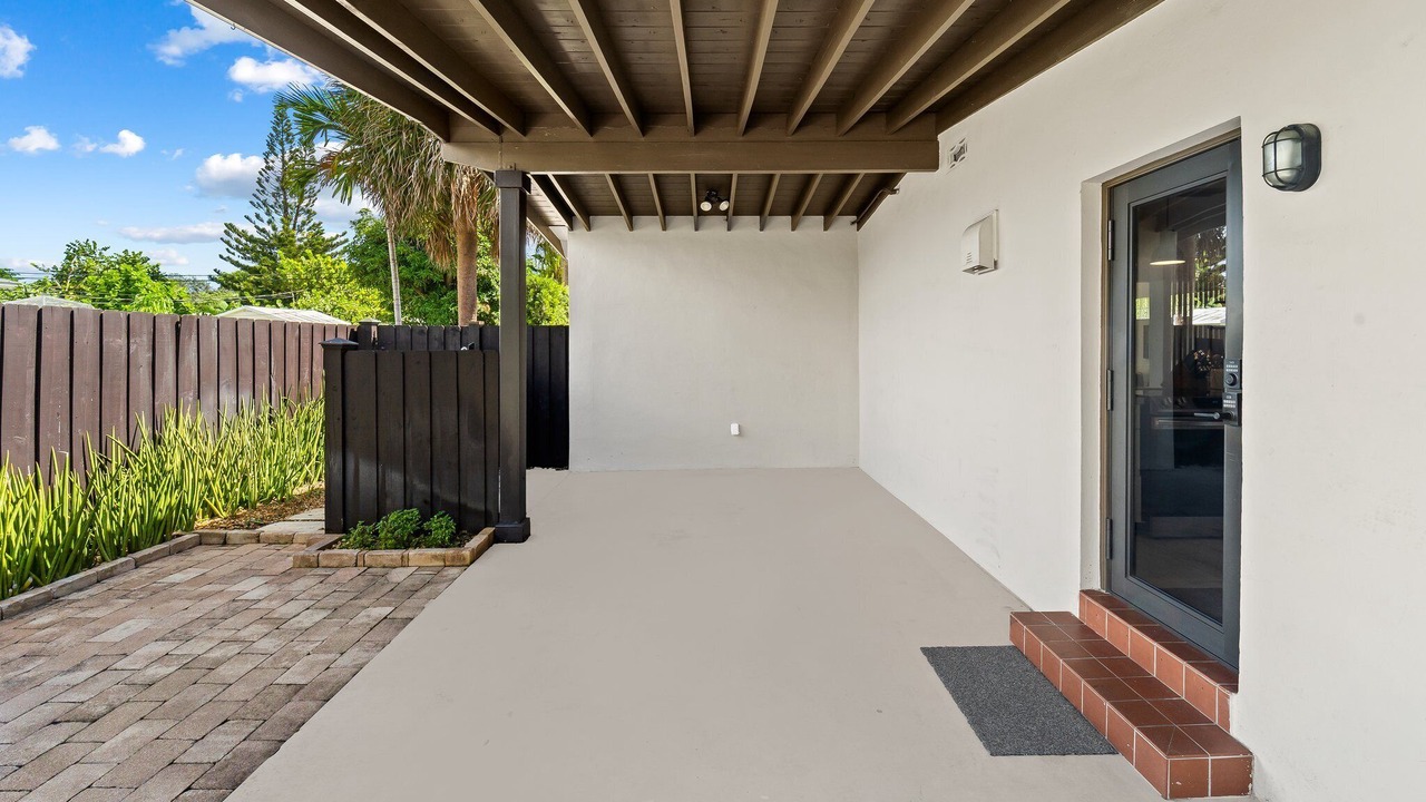 Photo of Outdoor in Poinsettia Heights