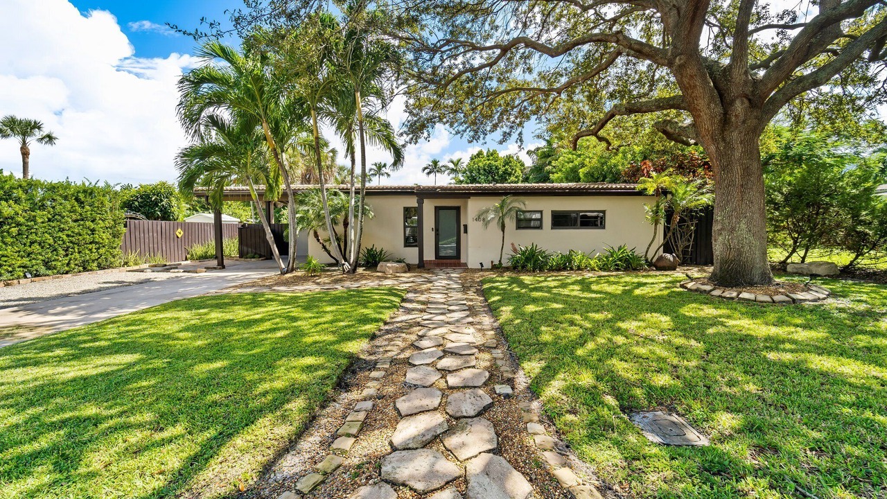 Photo of Outdoor in Poinsettia Heights