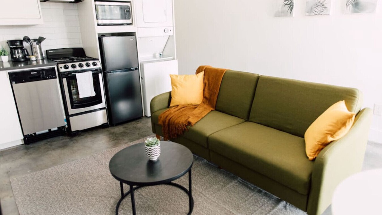 Photo of Livingroom in Virginia Highland