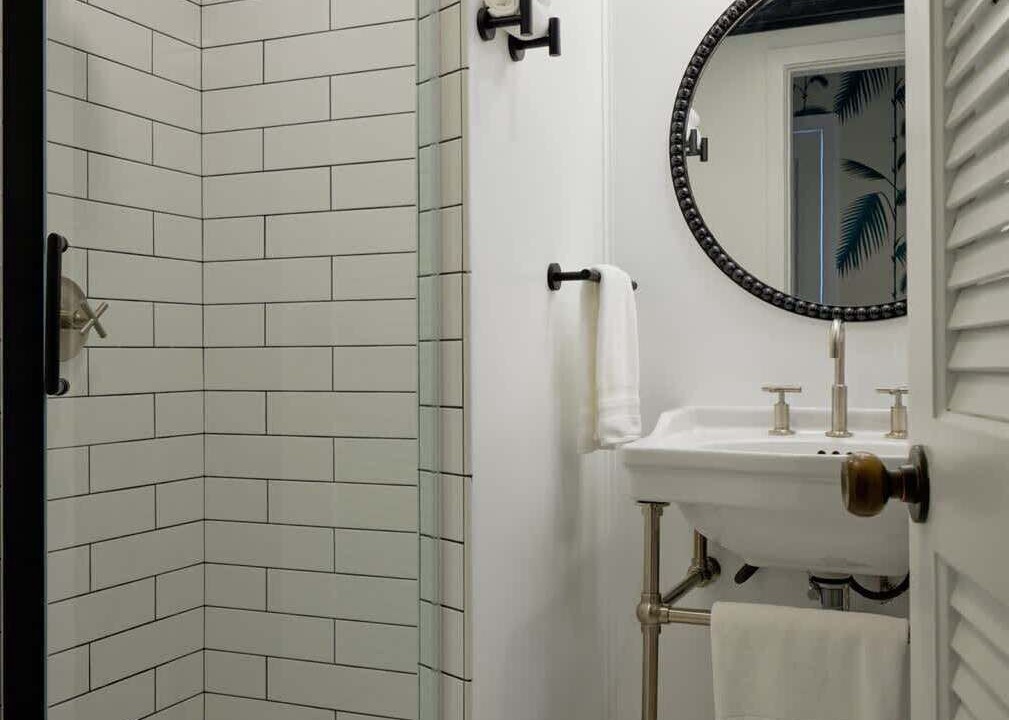 Photo of Bathroom in Wailuku