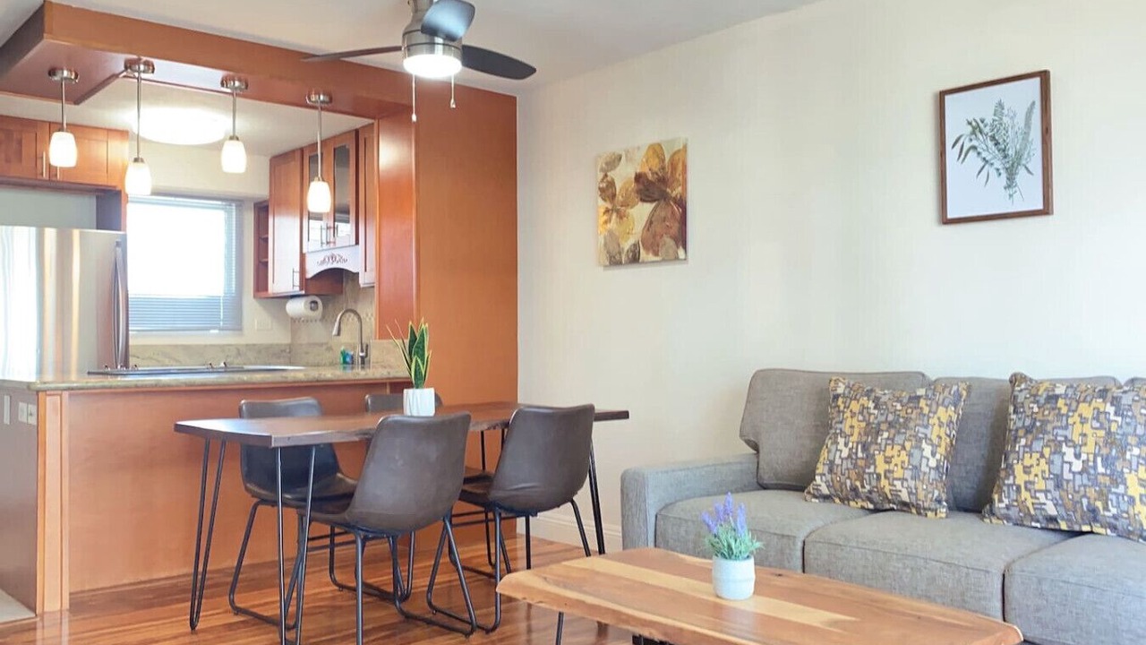 Photo of Livingroom in McCully - Moiliili