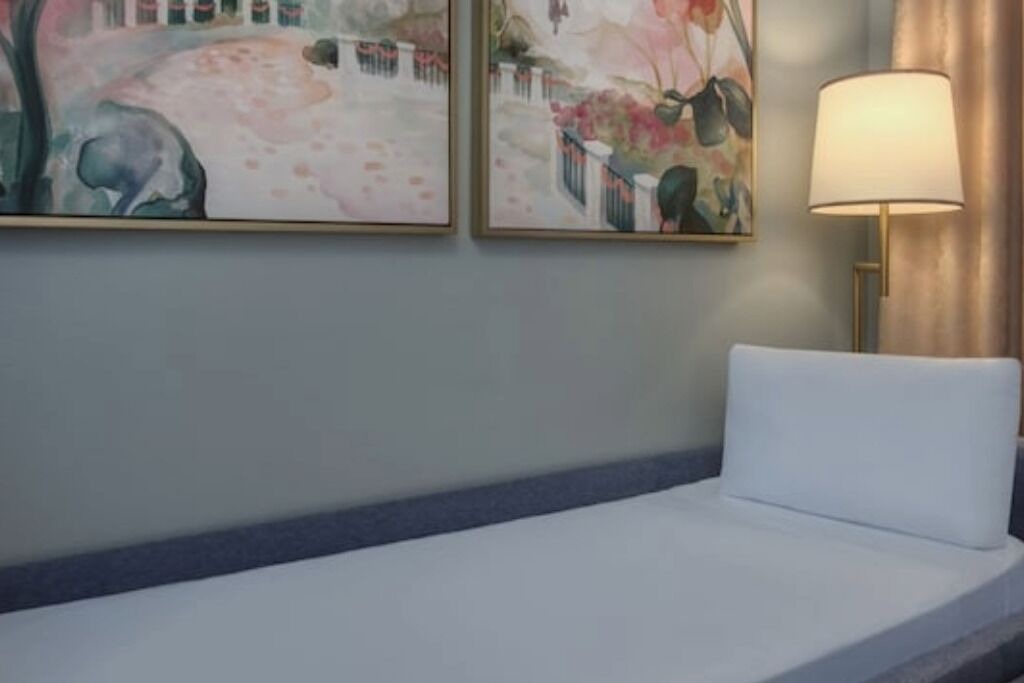 Photo of Bedroom in Bay Lake