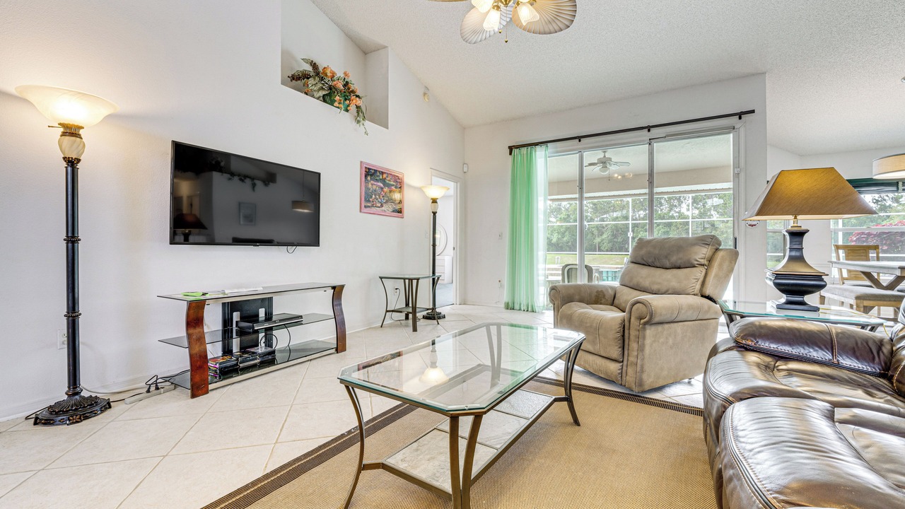 Photo of Livingroom in Lindfields