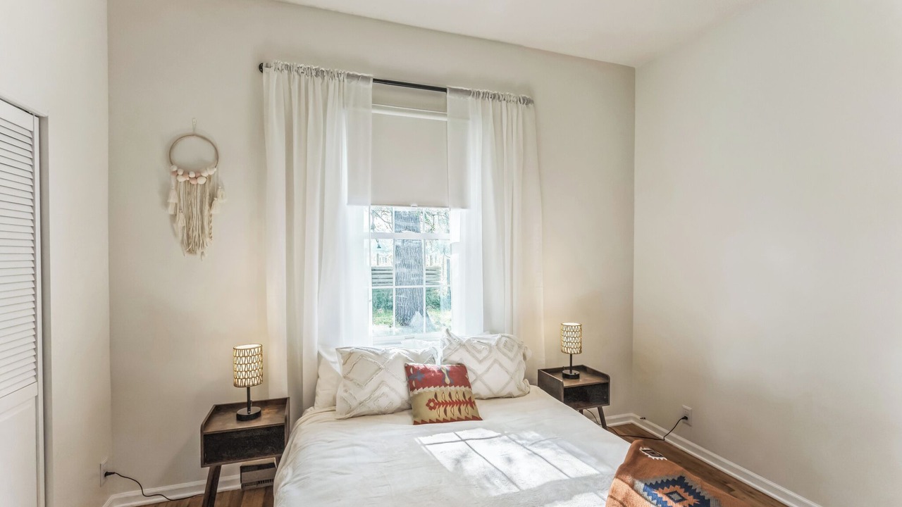 Photo of Bedroom in Niles