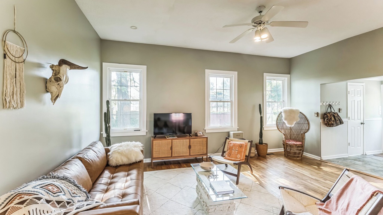 Photo of Livingroom in Niles