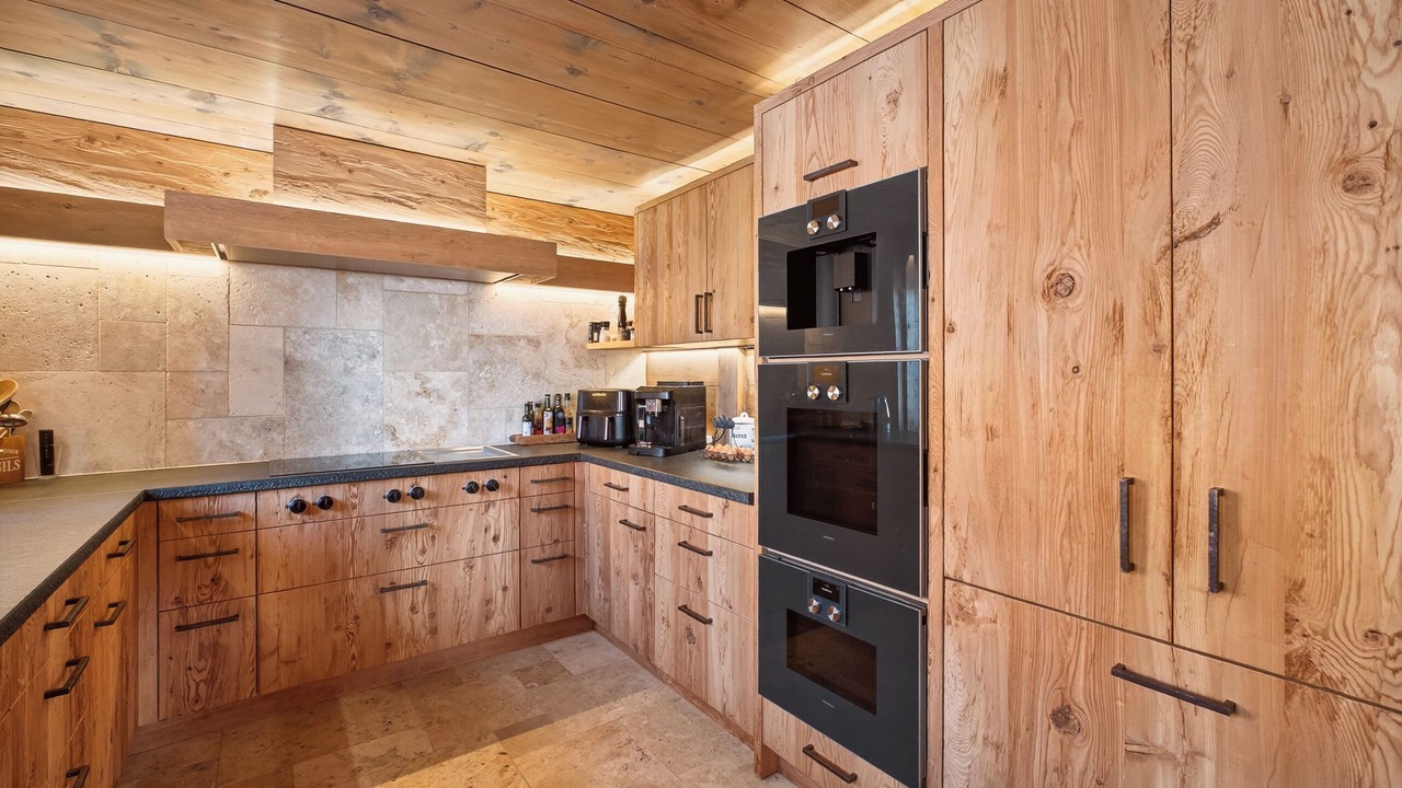 Photo of Kitchen in Zig Zag Ward