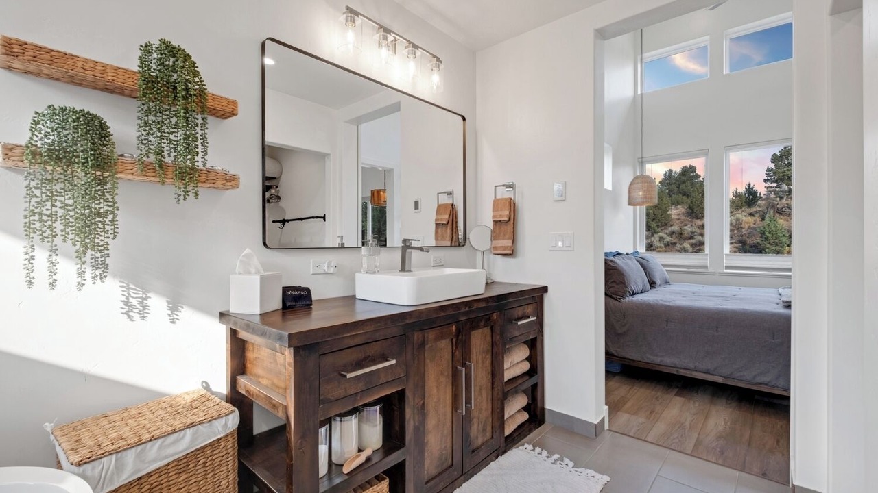 Photo of Bathroom in Crooked River Ranch