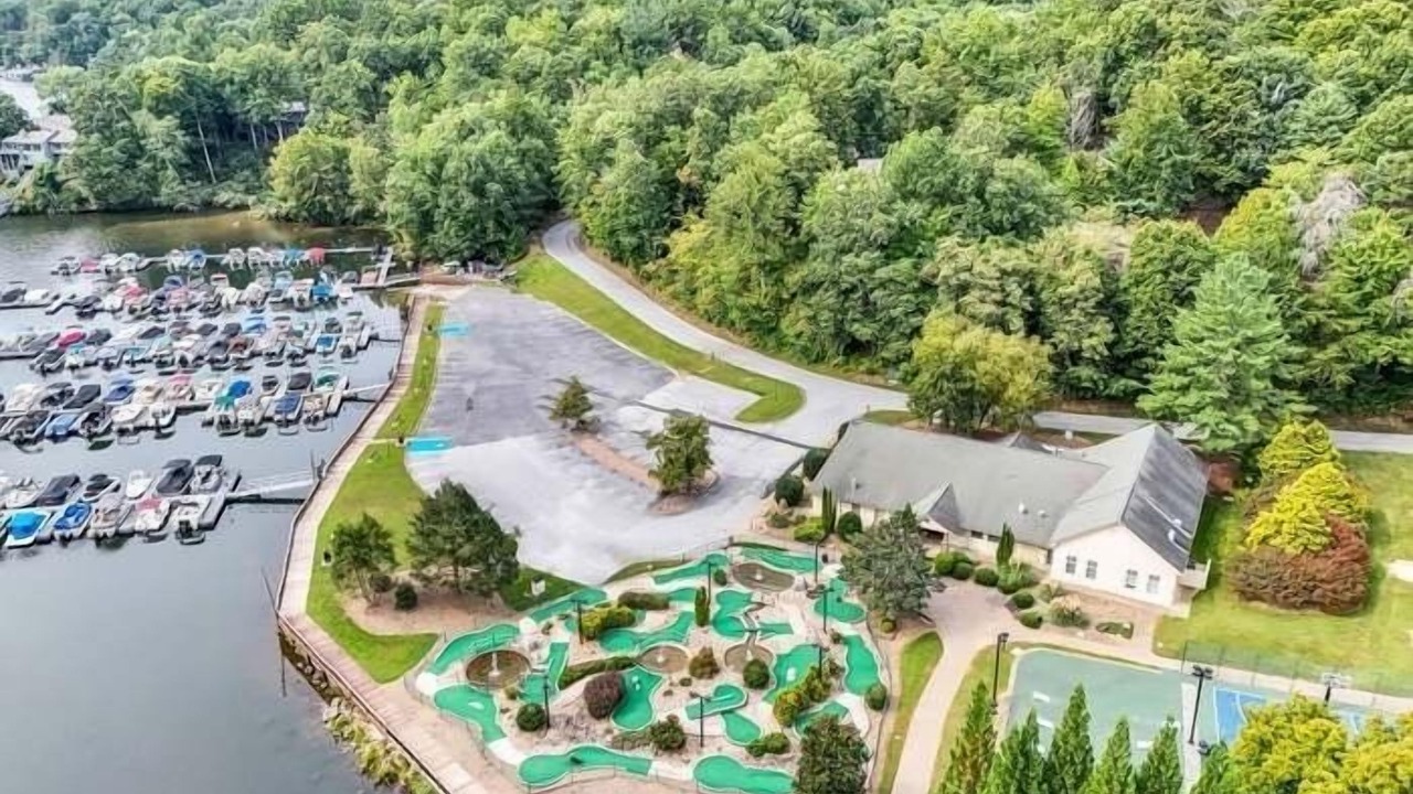 Photo of Outdoor in Lake Lure