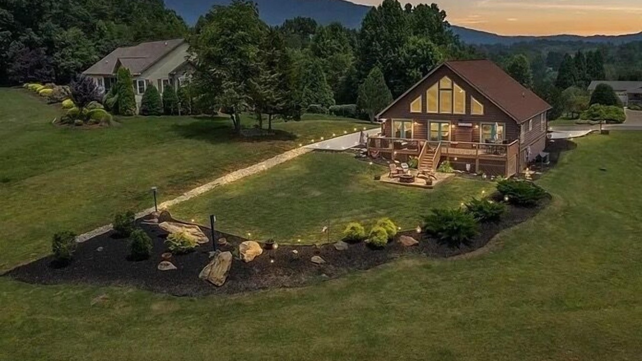 Photo of Outdoor in Lake Lure