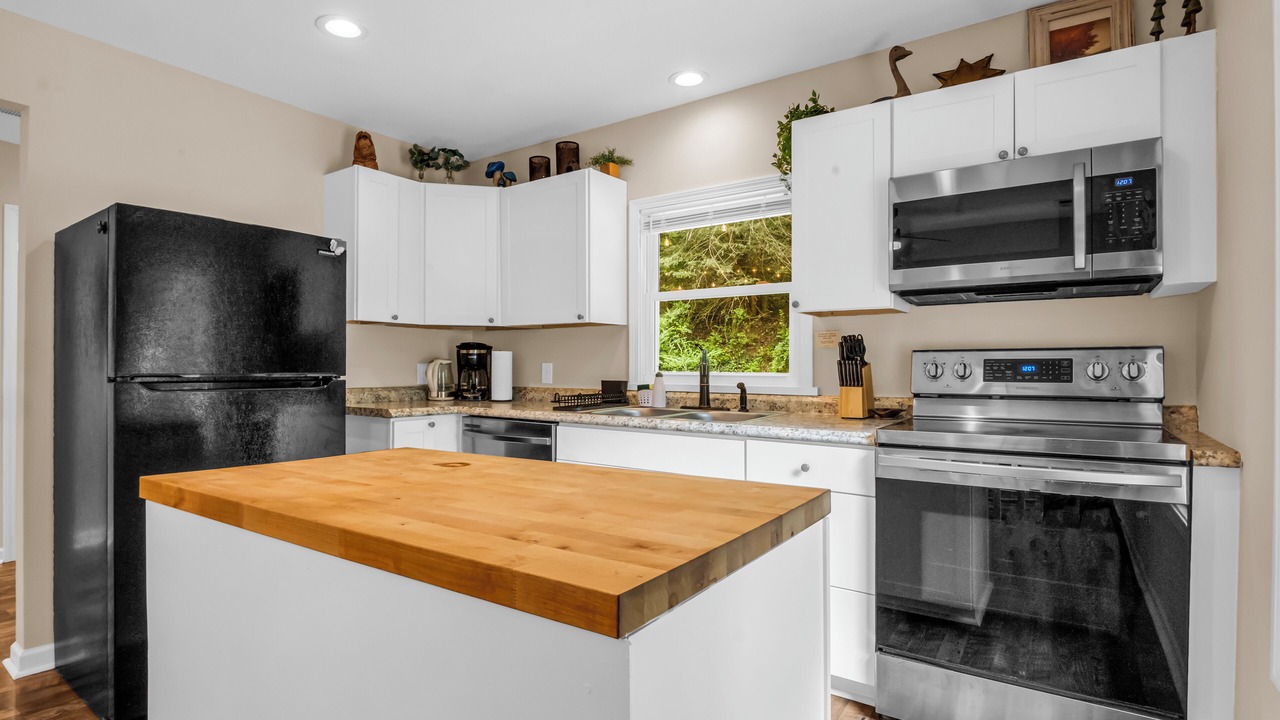 Photo of Kitchen in The Peaks at Lake Lure