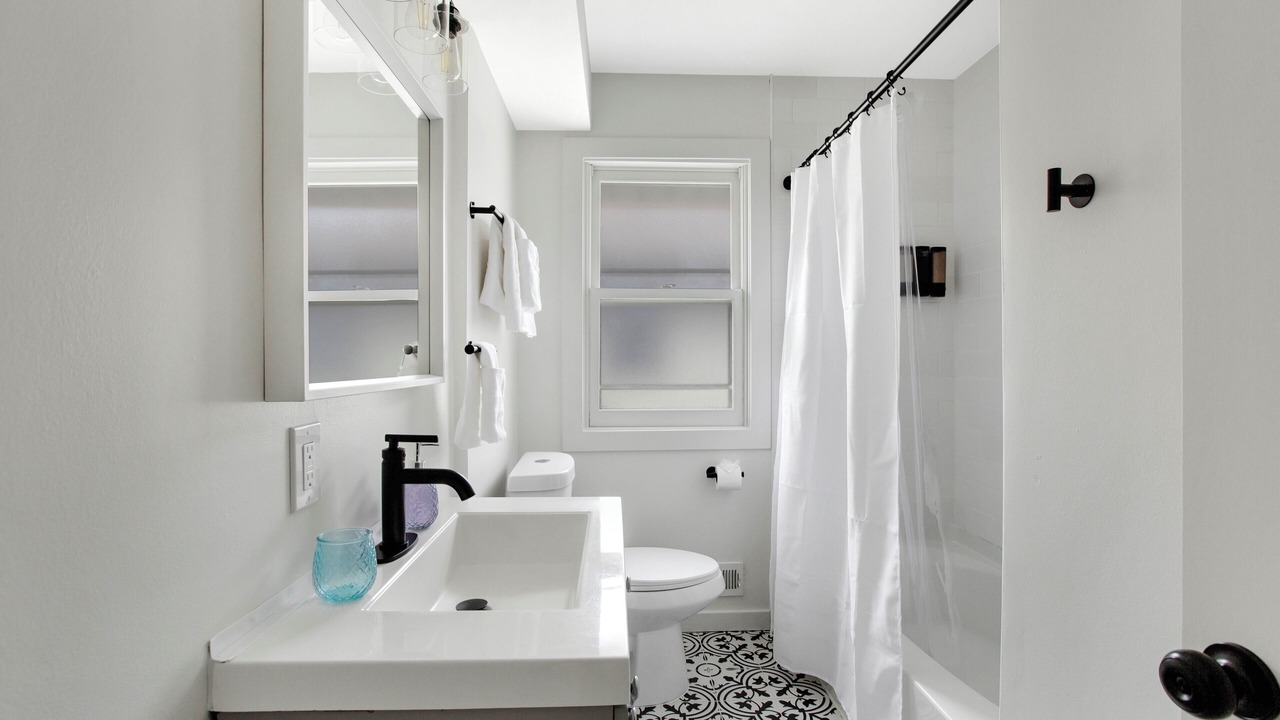 Photo of Bathroom in Diamond Lake