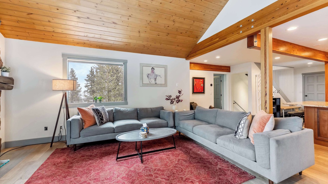 Photo of Livingroom in Breckenridge Heights