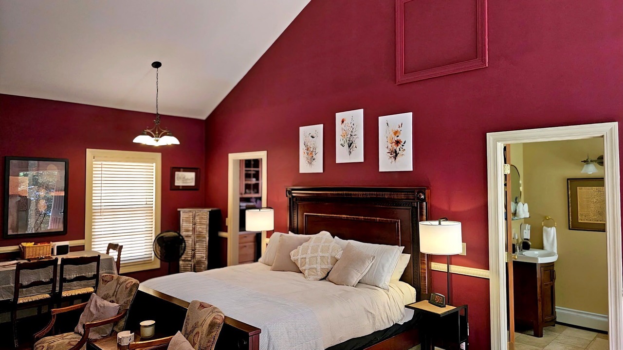 Photo of Bedroom in Rainbow Valley