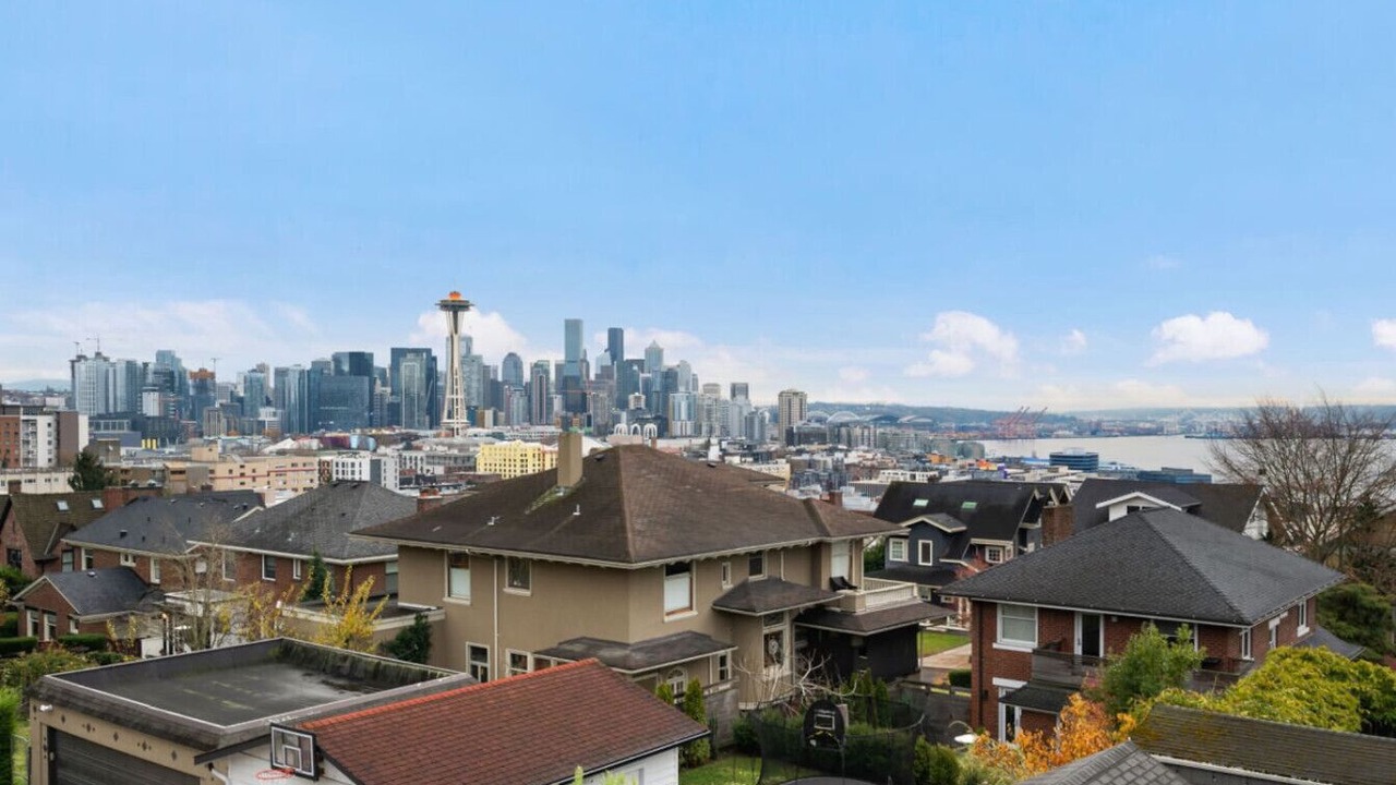 Photo of Others in Lower Queen Anne