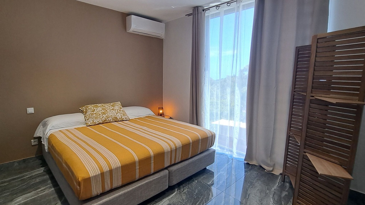 Photo of Bedroom in Punaauia