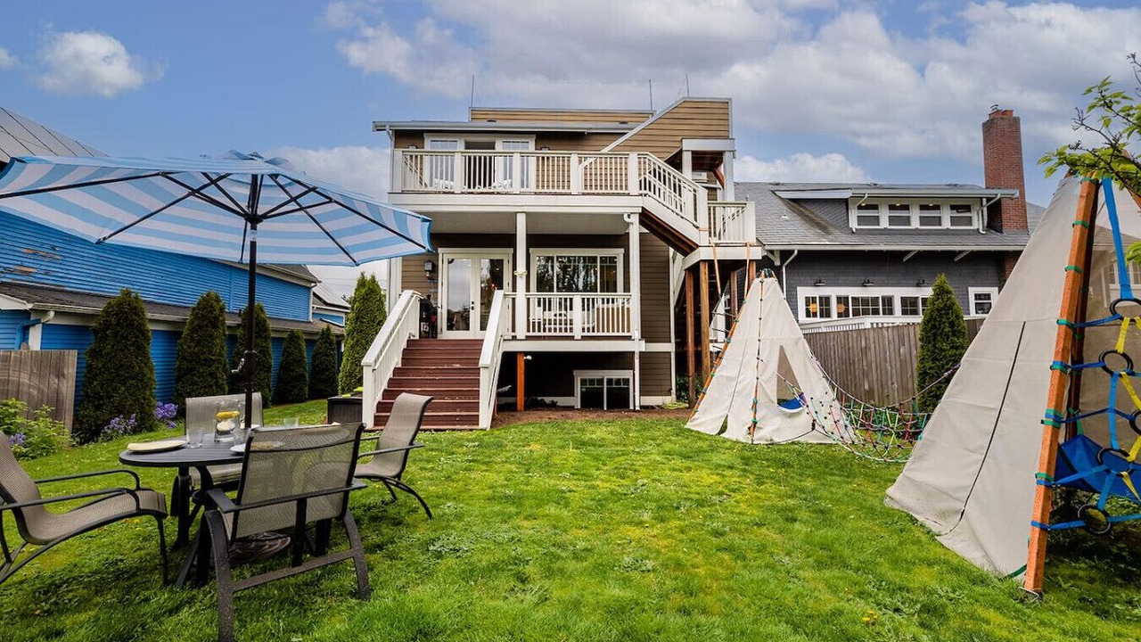 Photo of Outdoor in East Queen Anne