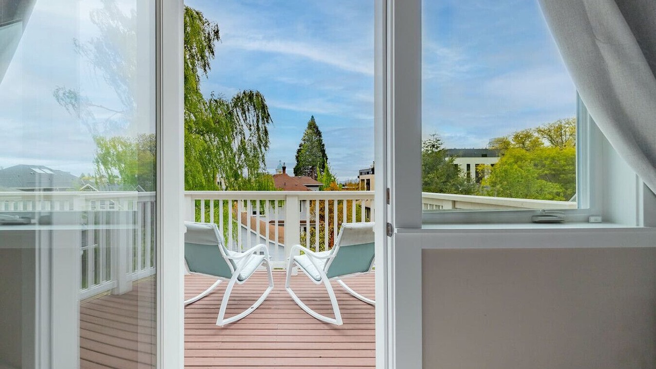 Photo of Patio Balcony in East Queen Anne