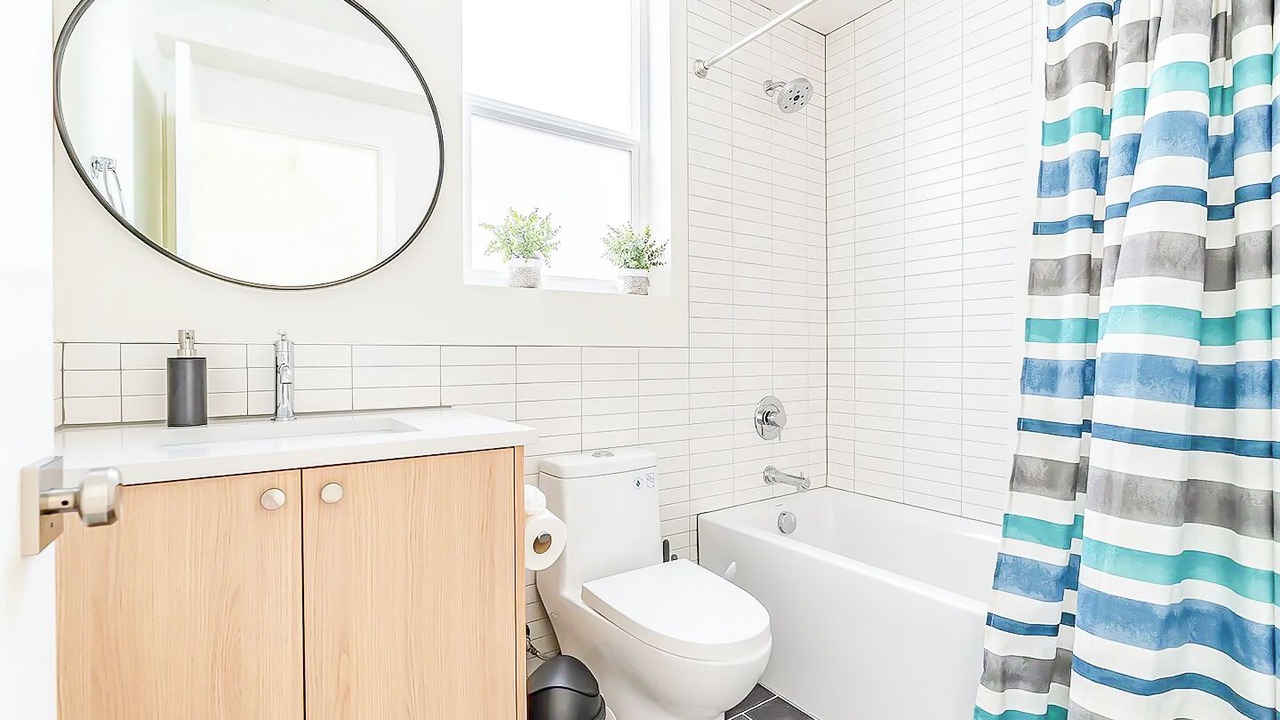Photo of Bathroom in East Queen Anne