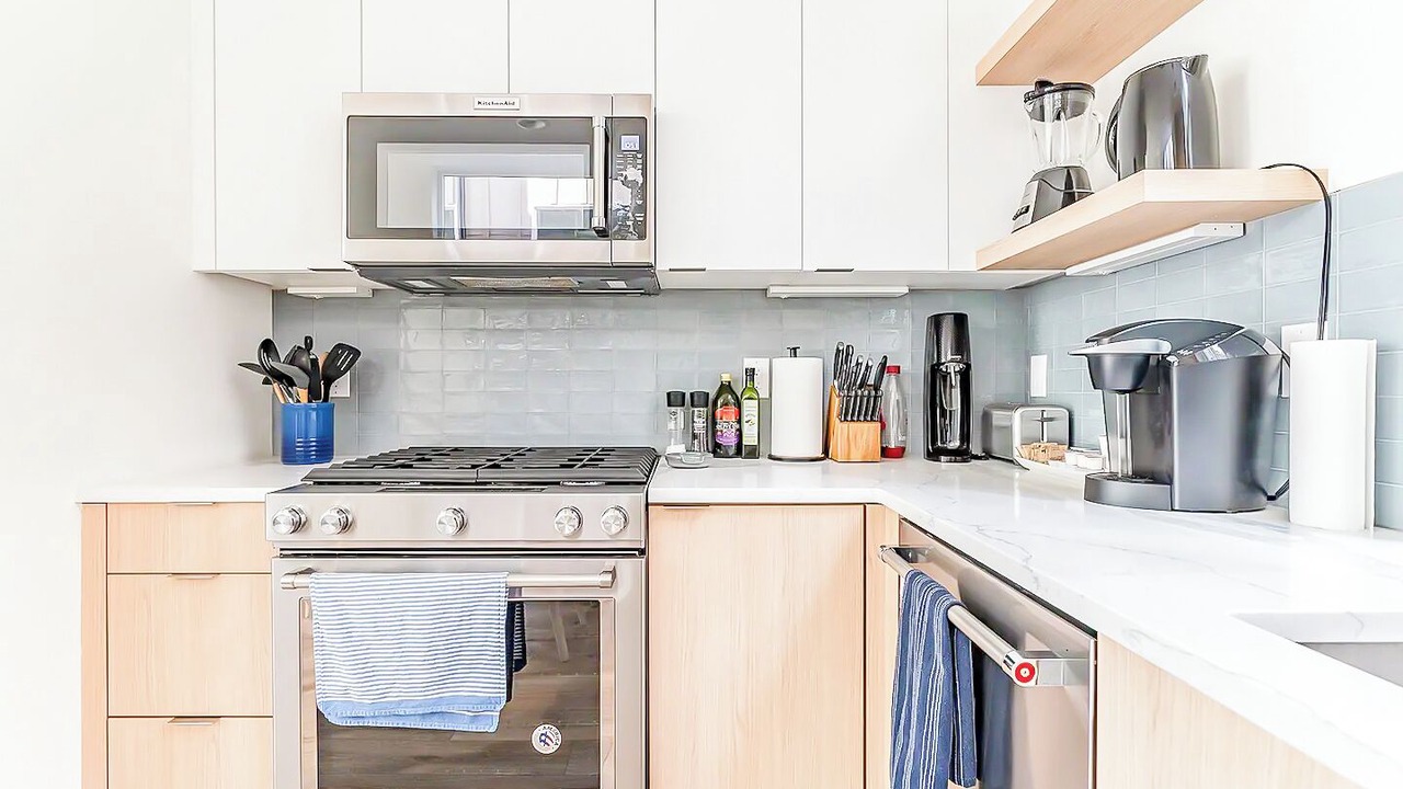 Photo of Kitchen in East Queen Anne