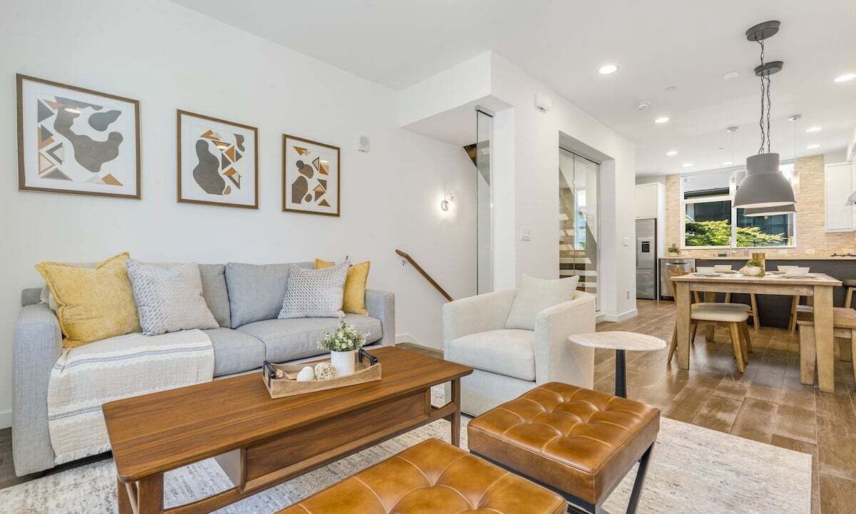Photo of Livingroom in Lower Queen Anne