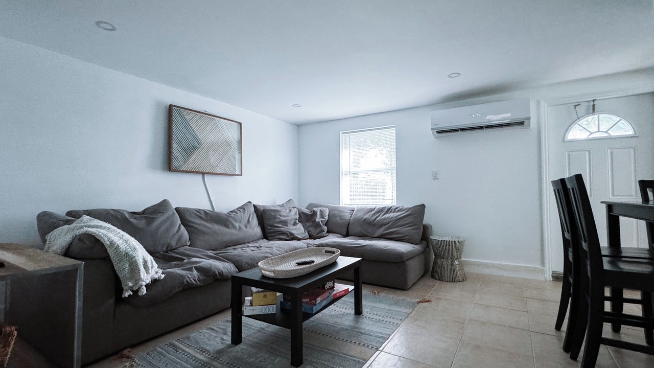 Photo of Livingroom in Edgewood