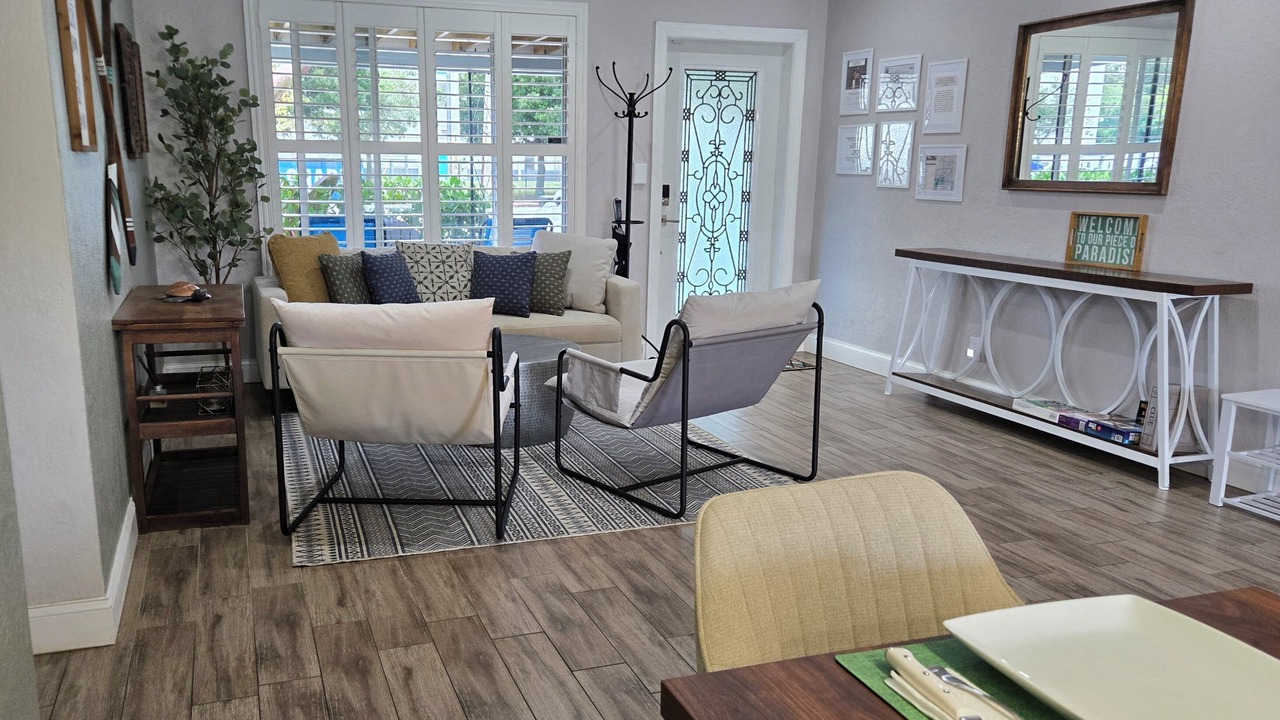 Photo of Livingroom in Riverland Village