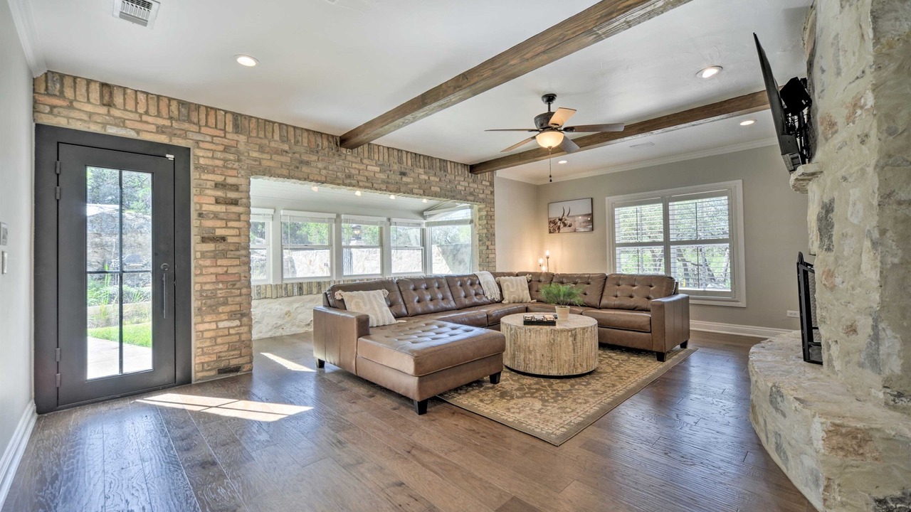 Photo of Livingroom in Wetmore