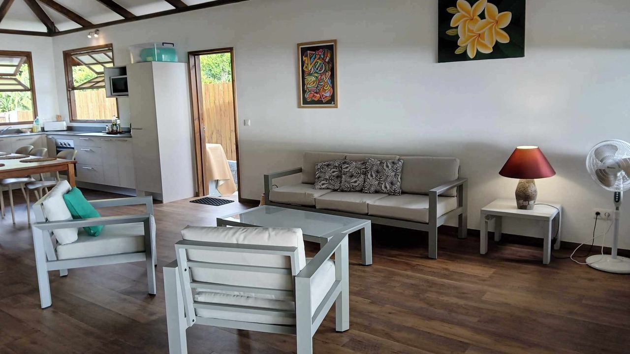 Photo of Livingroom in Paea