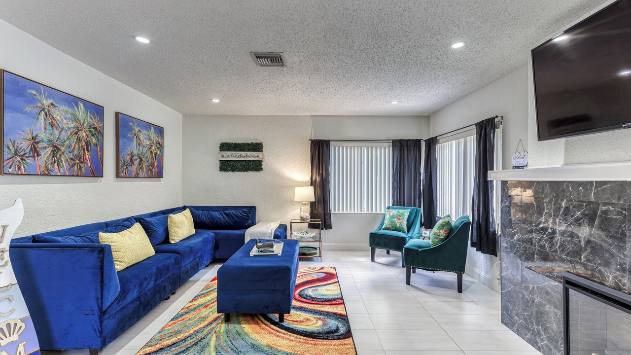 Photo of Livingroom in Lauderdale Beach