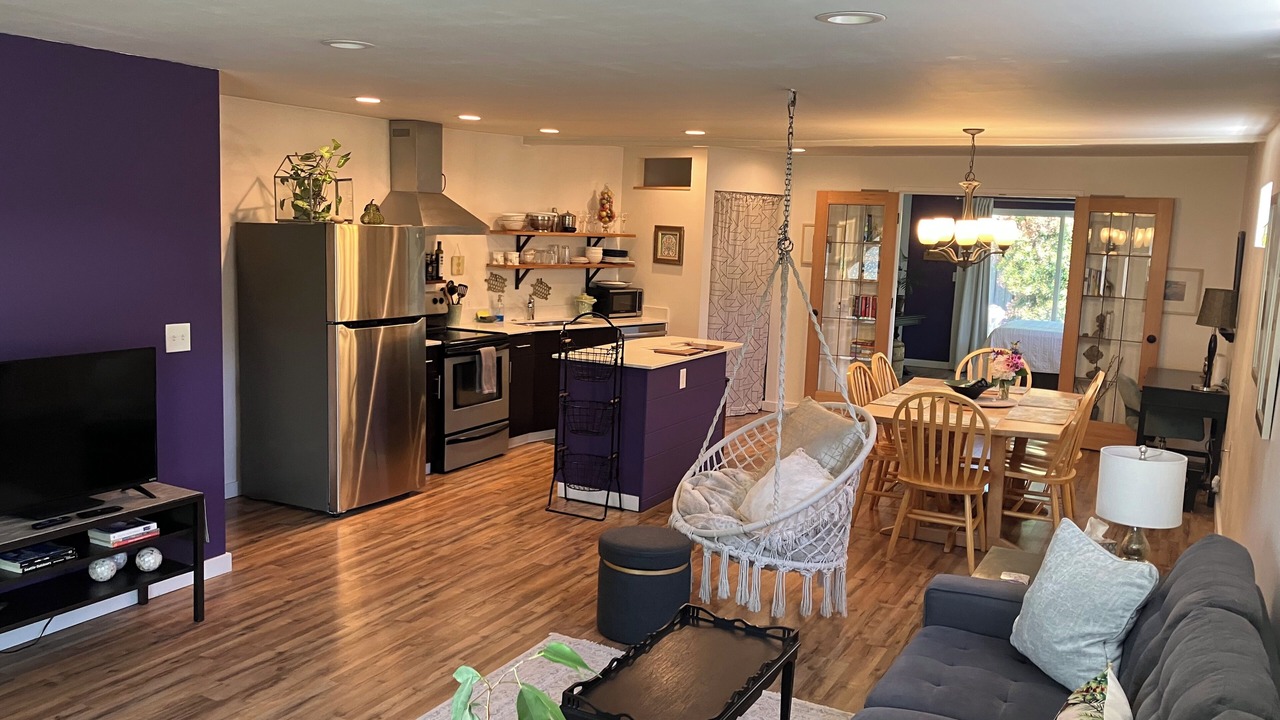 Photo of Livingroom in Bryn Mawr-Skyway