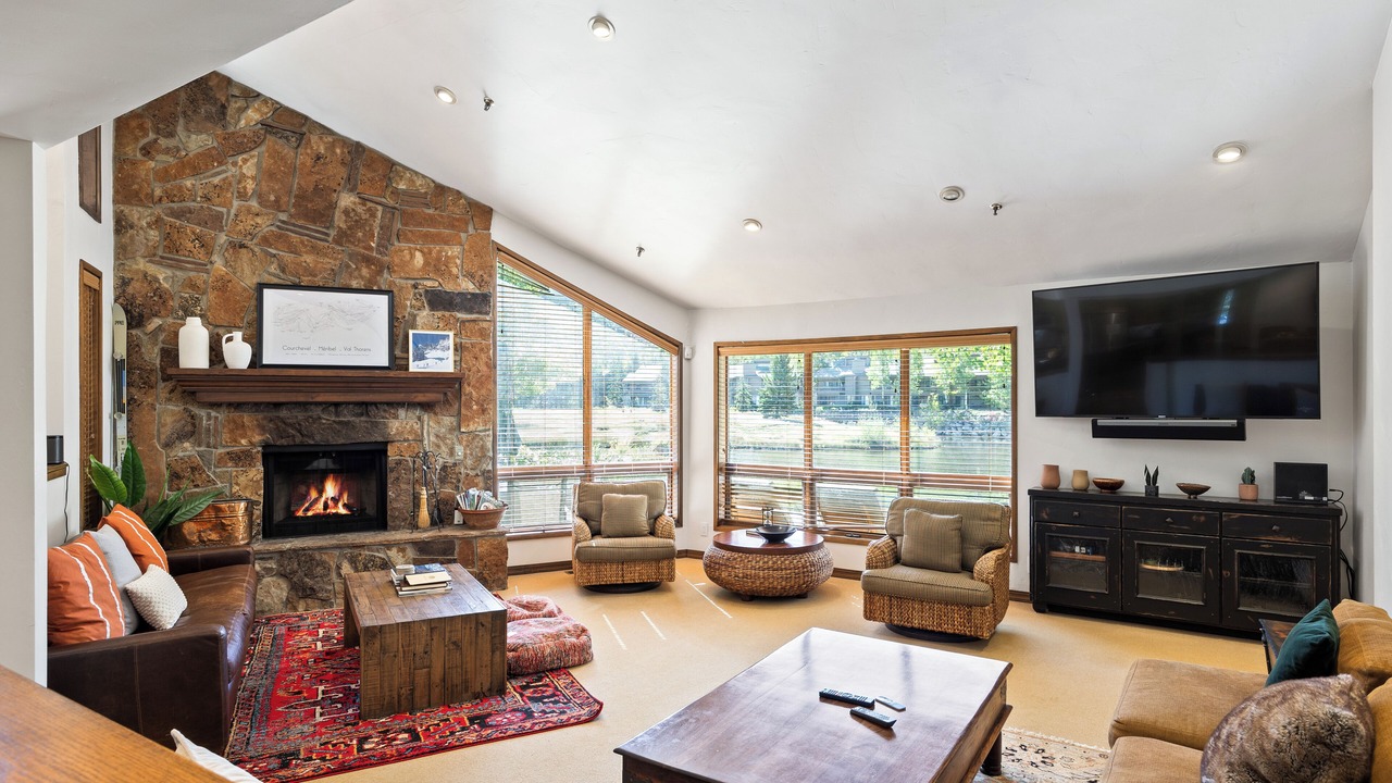 Photo of Livingroom in Deer Valley