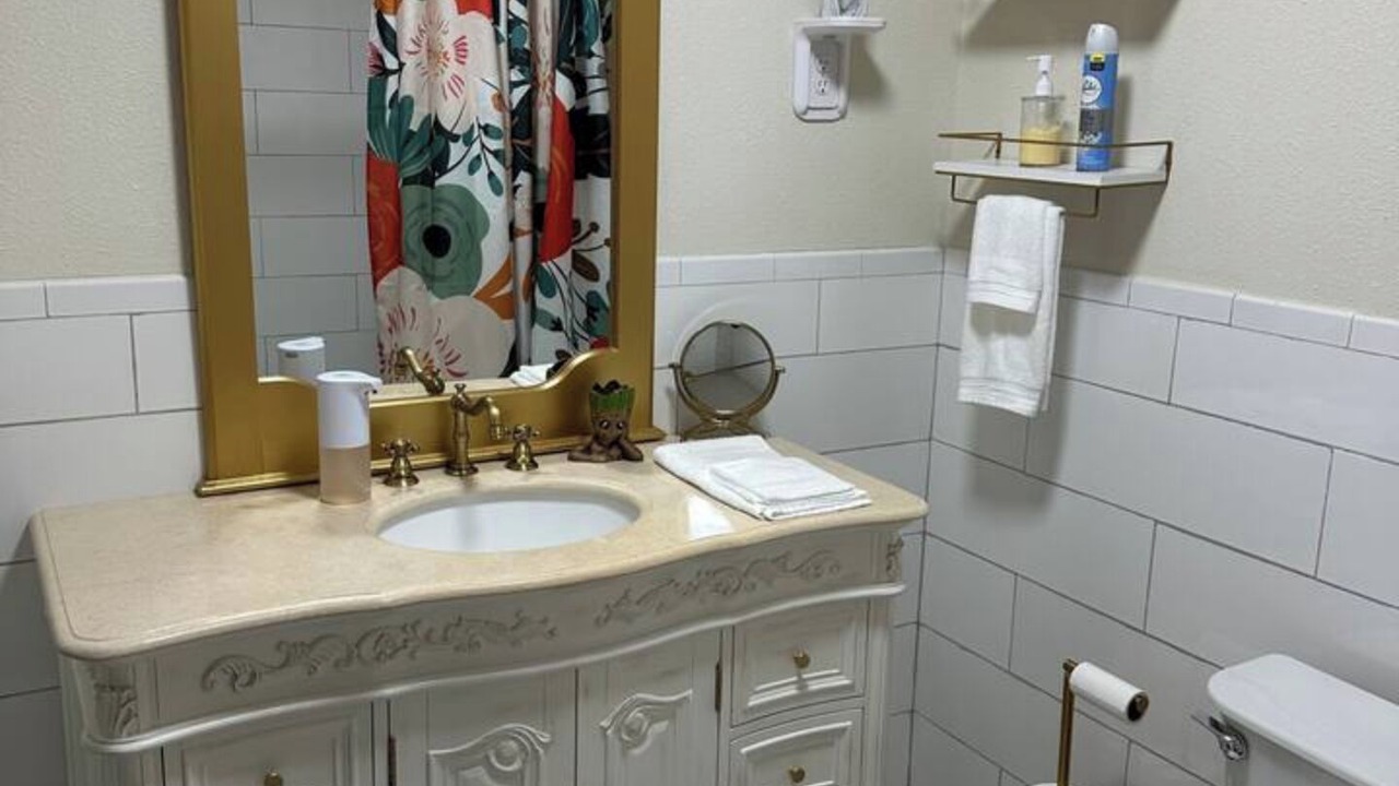 Photo of Bathroom in Government Hill