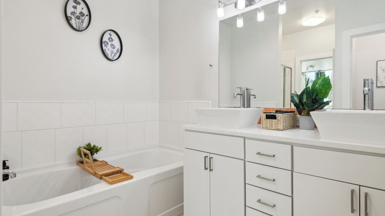 Photo of Bathroom in Lower Queen Anne