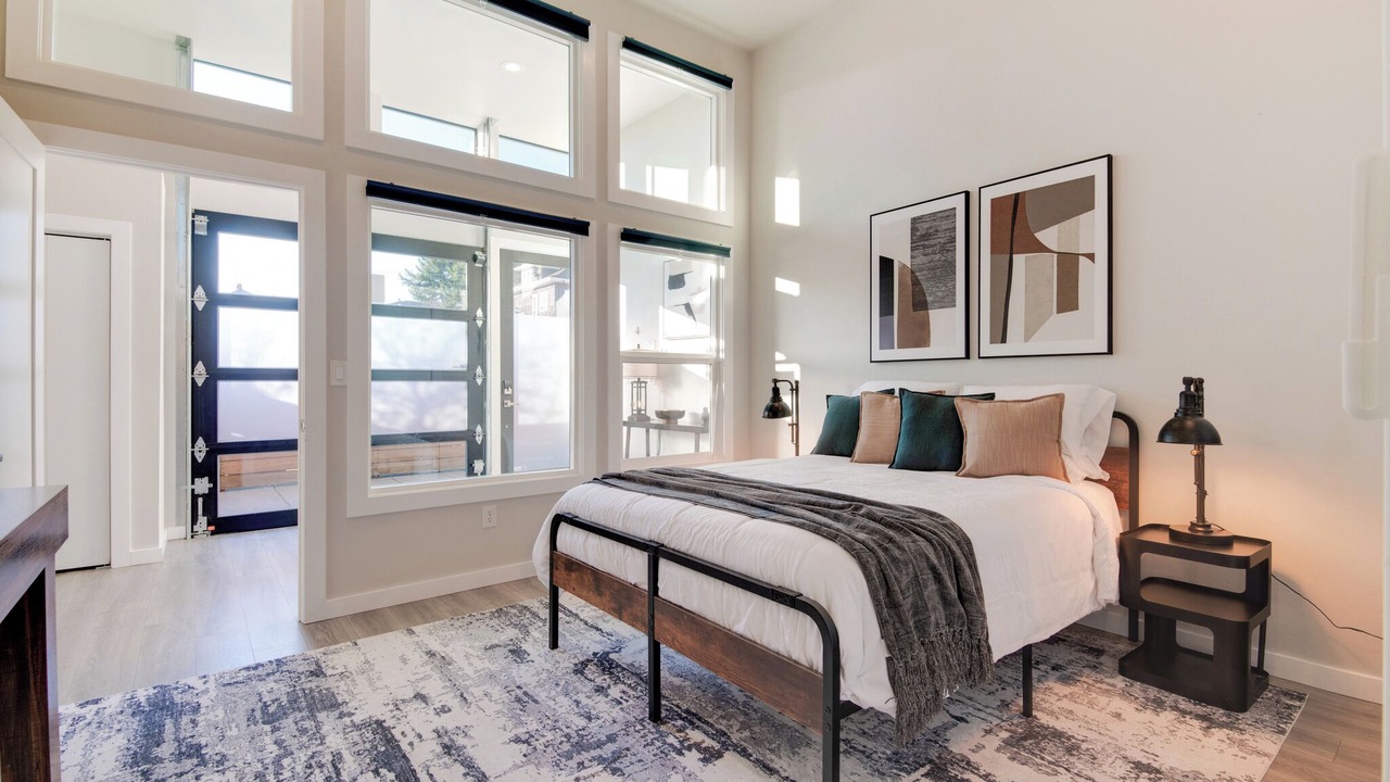 Photo of Bedroom in Lower Queen Anne