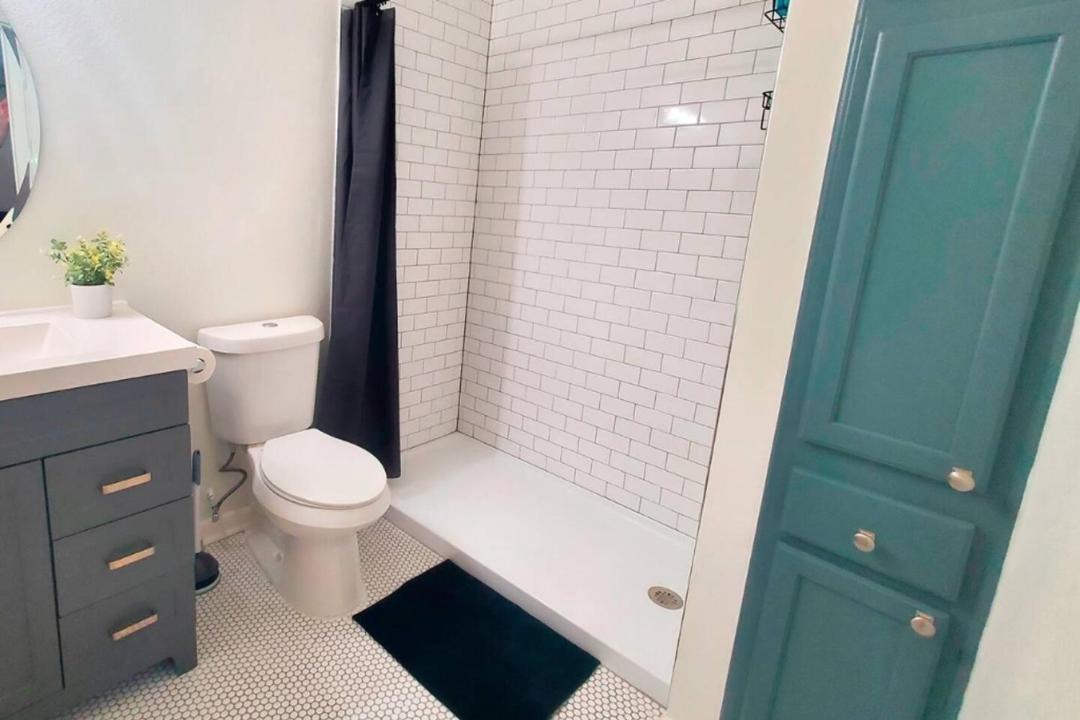 Photo of Bathroom in Nevada Street