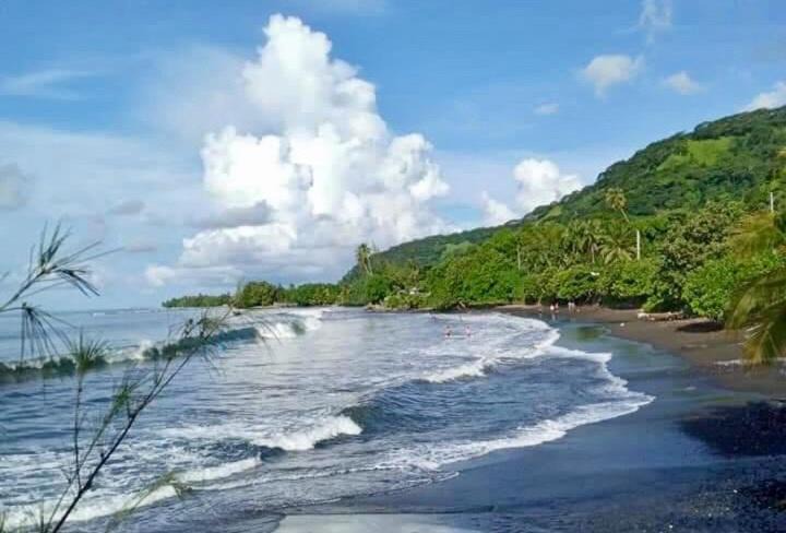 Photo of Others in Afaahiti
