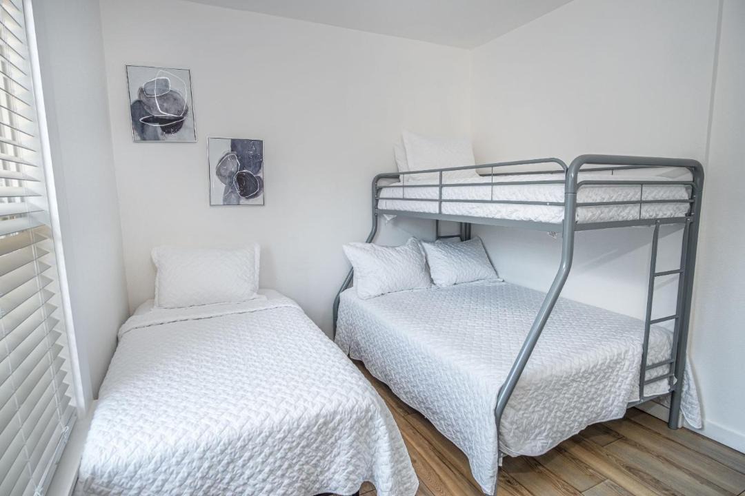 Photo of Bedroom in Nevada Street
