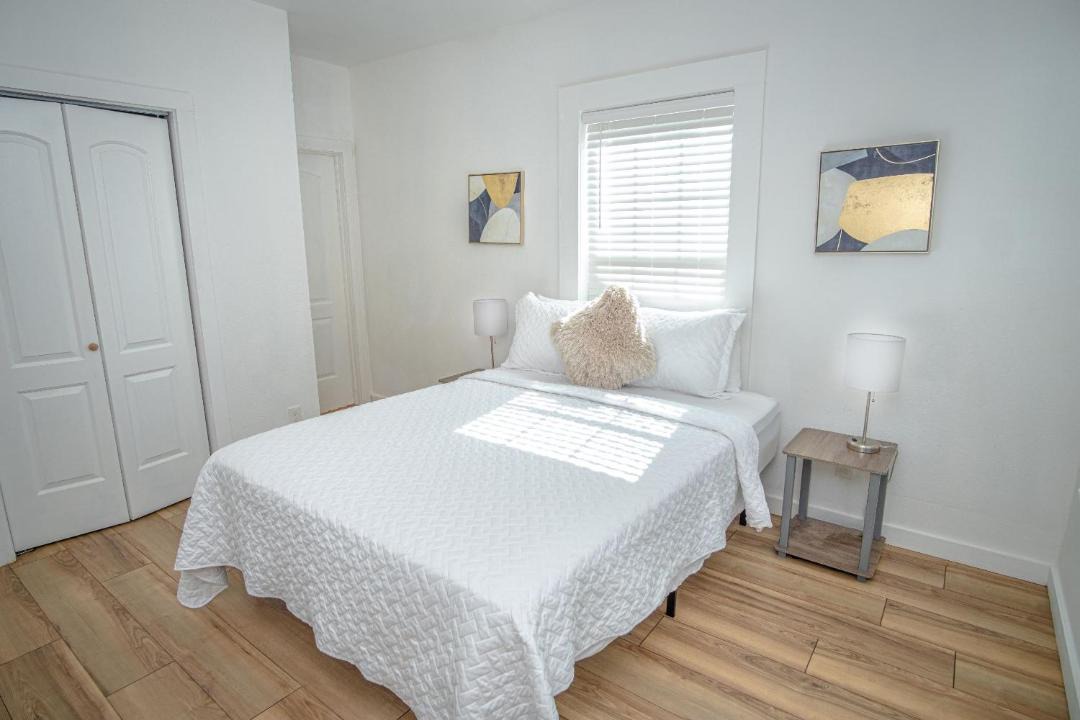 Photo of Bedroom in Nevada Street