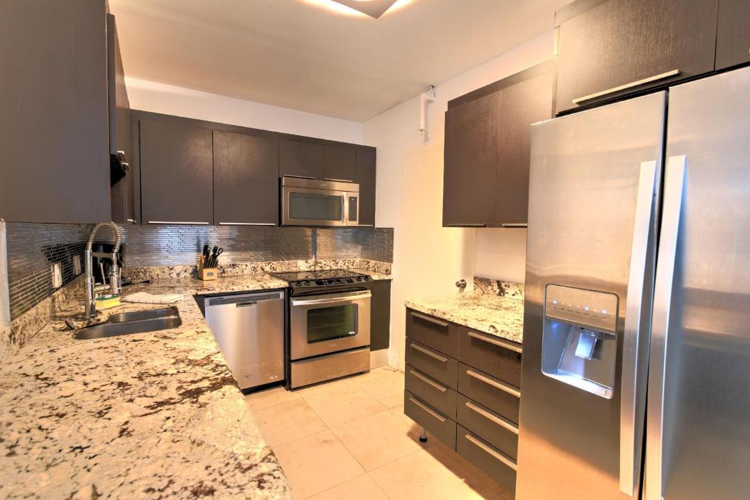Photo of Kitchen in Hollywood South Central Beach