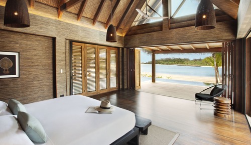 Five Bedroom Beachfront Pool Residence